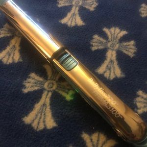 Babyliss Pro Nano Titanium 1” flat iron